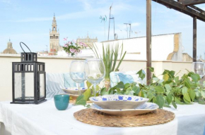 HomeySeville-Amazing Penthouse Giralda Views 8 pax, Parking Optional